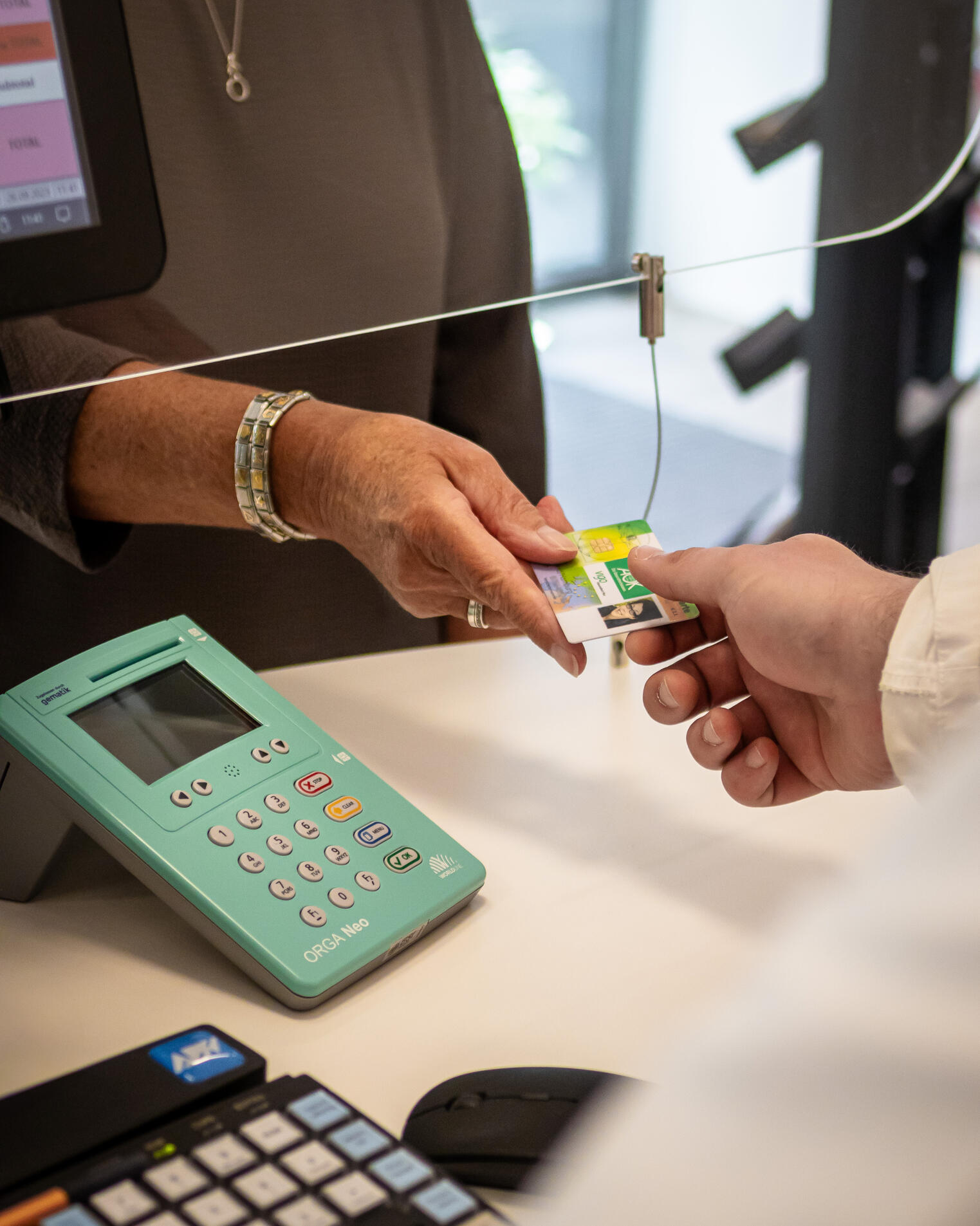 unternehmensfotografie dienstleistung duisburg kartenscanner apotheke